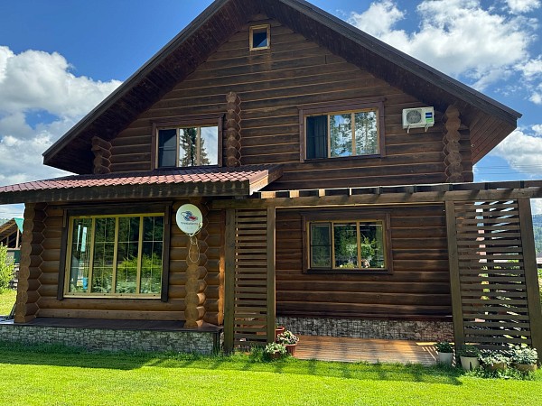 Двухэтажный дом на участке 25 соток с. Турочак (№684)