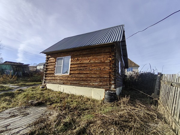 Дом на земельном участке 18 соток с. Турочак (№736)