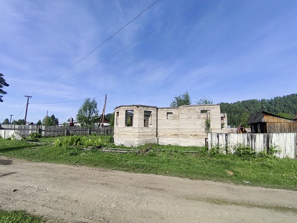 Дом на земельном участке 10 соток с. Турочак (№756)