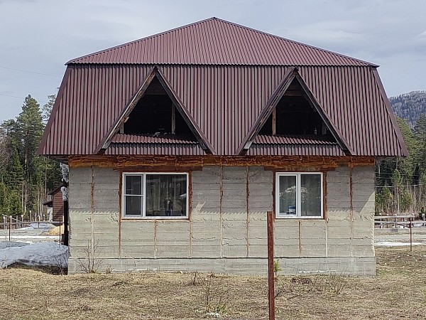 Дом на земельном участке 10 соток с. Турочак (№746)