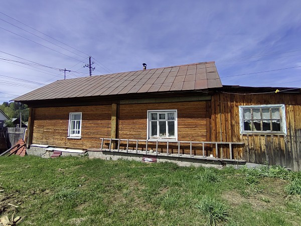 Дом на земельном участке 16 соток с. Турочак (№741)