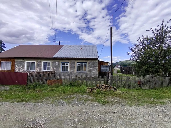 Квартира в двухквартирном жилом доме 59.1 кв. м. с. Турочак (№758)