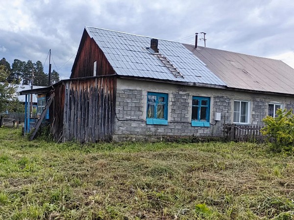 Квартира в двухквартирном жилом доме 59.1 кв. м. с. Турочак (№758)