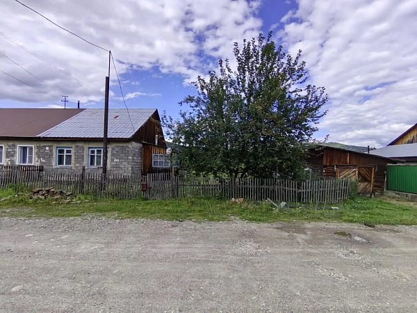 Квартира в двухквартирном жилом доме 59.1 кв. м. с. Турочак (№758)